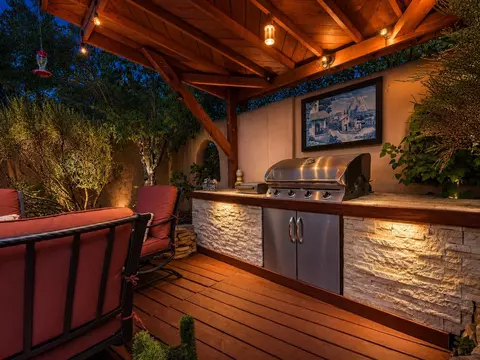 4738 Highlands Loop, Santa Fe, NM 87505