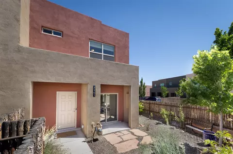 7151 Plaza Central, Santa Fe, NM 87507