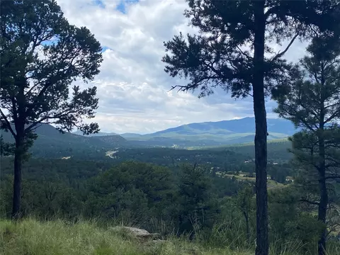3 Padre Cyn, Glorieta, NM 87535