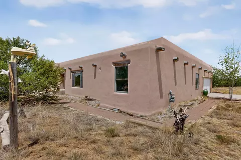 13 Domingo Rd, Santa Fe, NM 87508