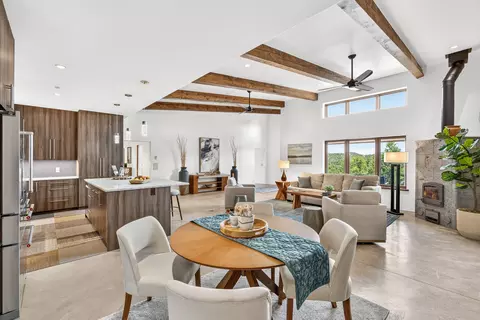 76 Calle Josephina, Santa Fe, NM 87506