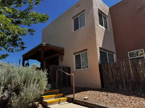 2210 Miguel Chavez #518, Santa Fe, NM 87505