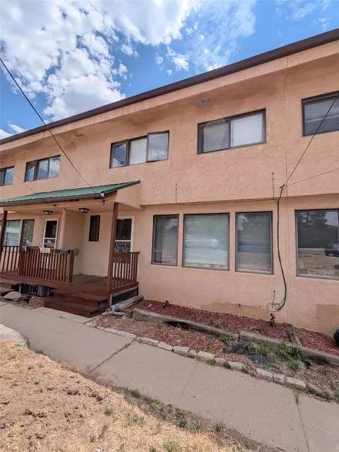 2332 45th St #B, Los Alamos, NM 87544