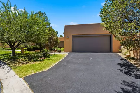 3101 Old Pecos Trl #504, Santa Fe, NM 87505
