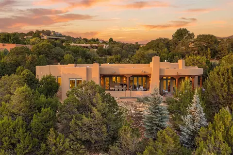 720 Panorama, Santa Fe, NM 87501