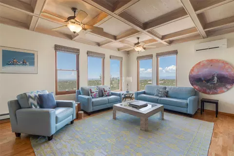 70 La Ventana Dr, Santa Fe, NM 87508