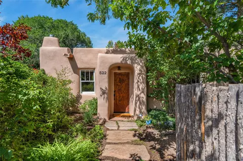 522 Douglas St, Santa Fe, NM 87505