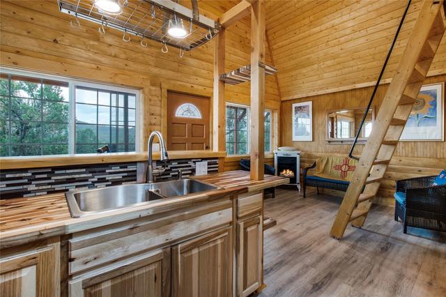 12 Calle, Sabina, NM 87568