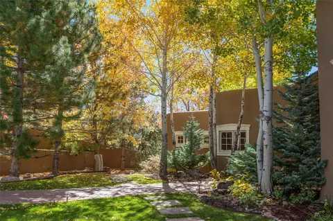 1145 S Summit Rdg, Santa Fe, NM 87501