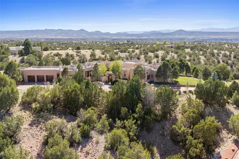 240 Headquarters Trl, Santa Fe, NM 87506