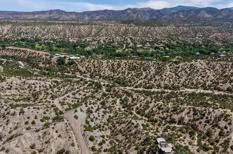 137 138 Vista Redonda, Santa Fe, NM 87506