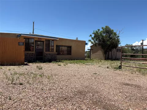 434 La Joya Rd, Santa Fe, NM 87501