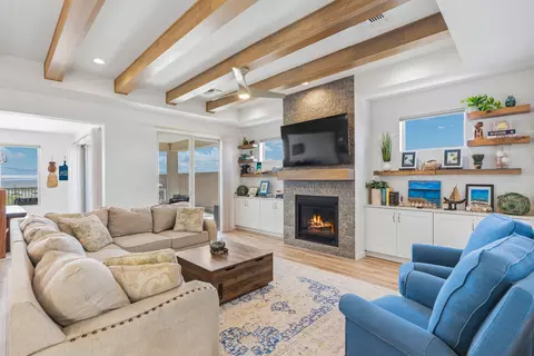 26 Confianza St, White Rock, NM 87547