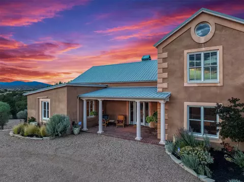 40 Silver Saddle, Lamy, NM 87540