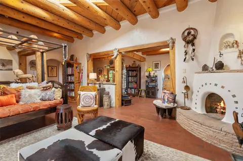 14 Camino Azul, Santa Fe, NM 87508