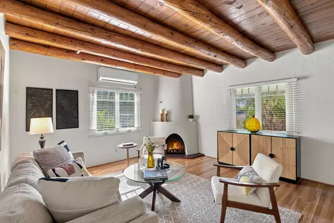 1401 Santa Cruz Dr, Santa Fe, NM 87505