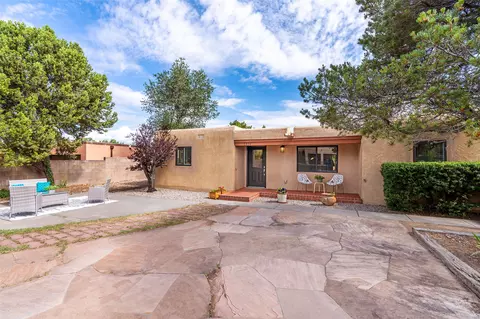 2574 Avenida De Isidro, Santa Fe, NM 87505