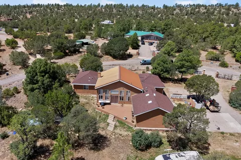 24 Calle De Leon, Las Vegas, NM 87701