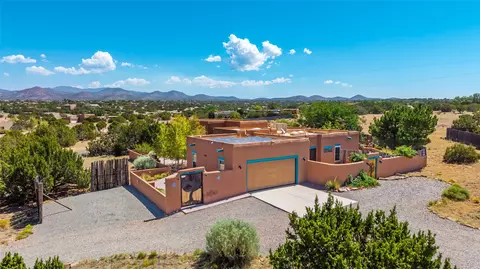 1 Domingo Pl, Santa Fe, NM 87508