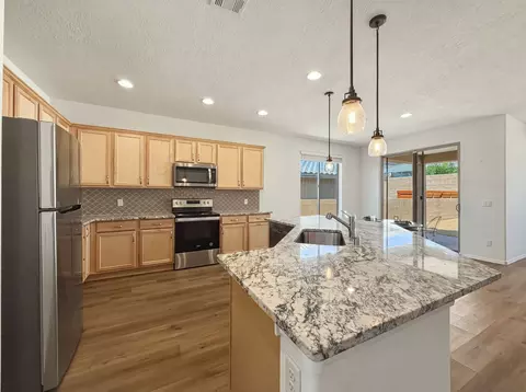 25 Wirecrest Ln, Santa Fe, NM 87508