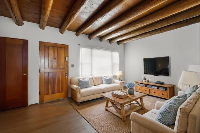 1920 Hopi, Santa Fe, NM 87505