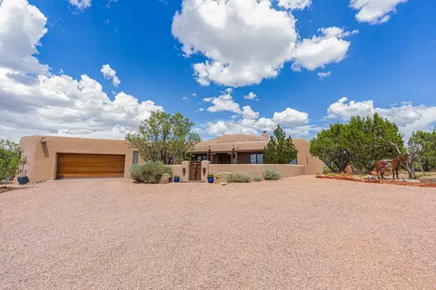 19 Sunrise Vis, Santa Fe, NM 87506