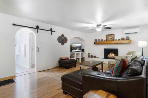 703 Rio Grande Ave, Santa Fe, NM 87501