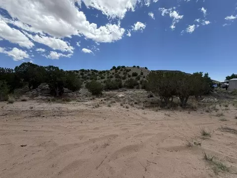 18 Sparrow Ln #7-C, Ojo Caliente, NM 87549