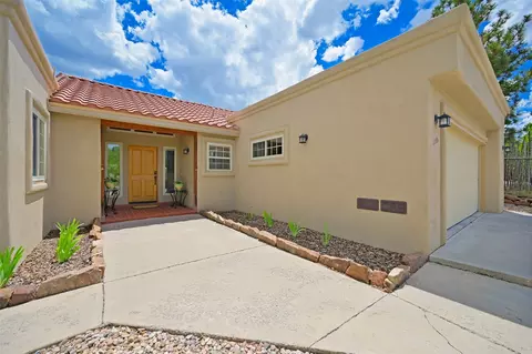 2205 Brillante St, Santa Fe, NM 87505