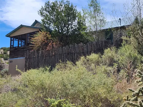 2829 State Hwy 14, Cerrillos, NM 87010