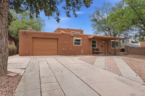 1016 Velarde Rd, Santa Fe, NM 87507