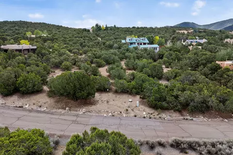 1849 Cerros Colorados, Santa Fe, NM 87501