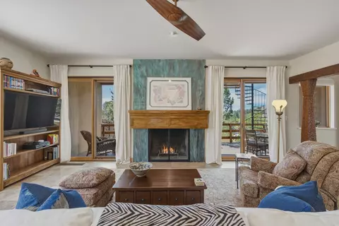 851 Magee Ln, Santa Fe, NM 87501