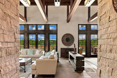8 Paseo De Aguila, Santa Fe, NM 87506