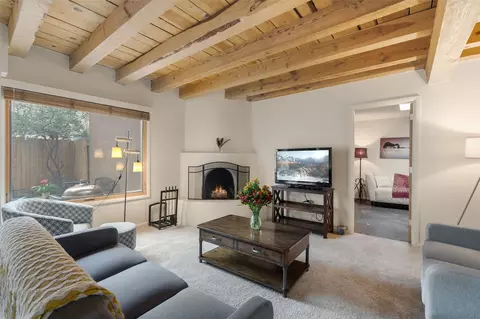1043 Don Diego Ave #E, Santa Fe, NM 87505