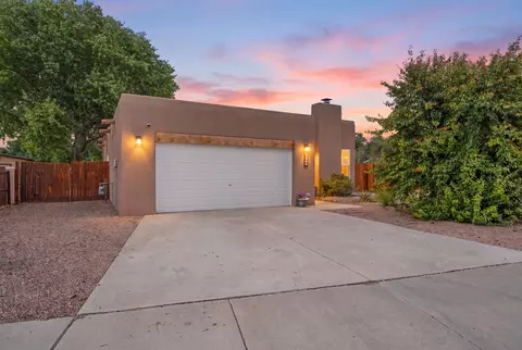 1007 Los Arboles, Espanola, NM 87532