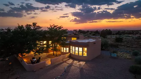 1 Sombra Ct, Santa Fe, NM 87508