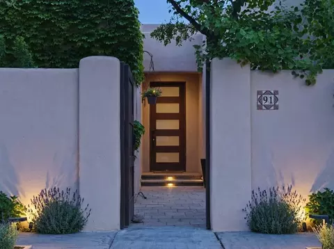 91 Rio Vista Pl, Santa Fe, NM 87501