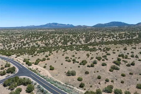 2 Turquoise Dr, Sandia Park, NM 87047