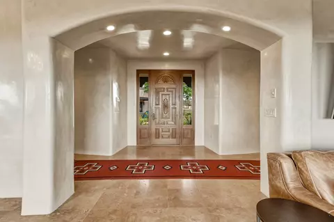 16 Cloud March, Santa Fe, NM 87506
