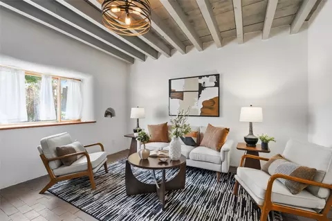 814 Dunlap St, Santa Fe, NM 87501