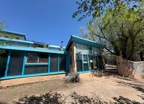 2313 W Alameda, Santa Fe, NM 87507