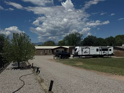 13 Gonzales, Santa Fe, NM 87506