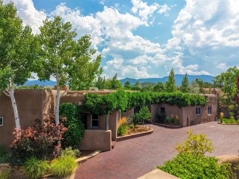 713 Garcia St, Santa Fe, NM 87505