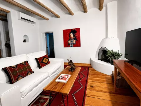 631 W San Francisco #A, Santa Fe, NM 87501
