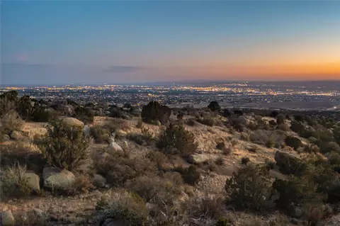 9 La Luz Trl NE, Albuquerque, NM 87122