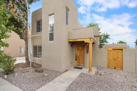 4252 Rock Castle Ln, Santa Fe, NM 87507
