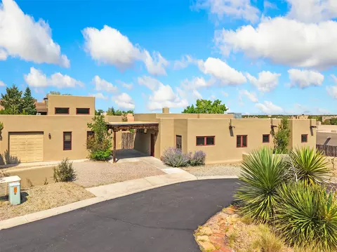 3 Calle Las Casas, Santa Fe, NM 87507