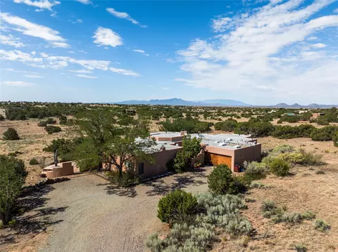 5 Cerrado Ct, Santa Fe, NM 87508