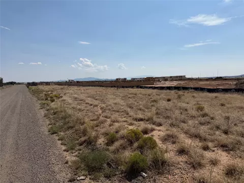 6 Cementrio, Santa Fe, NM 87507